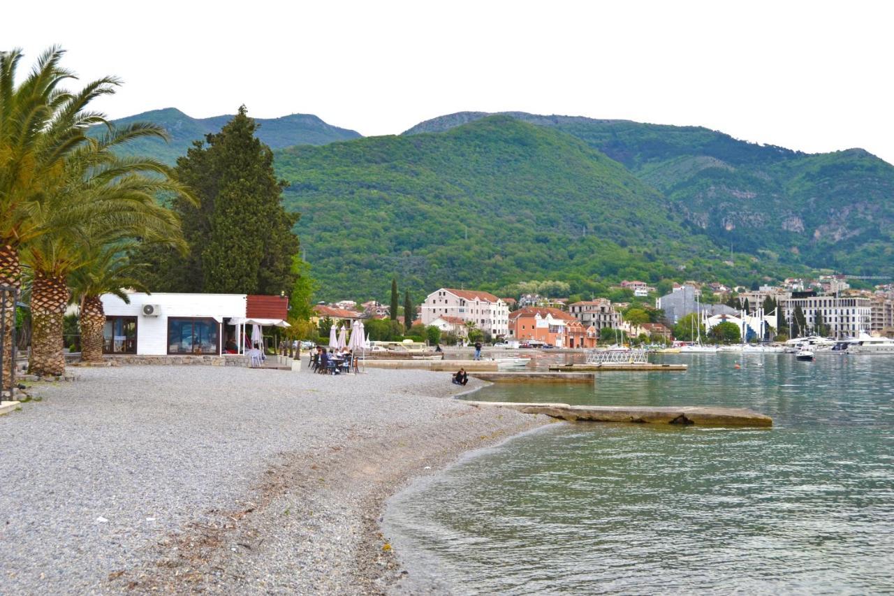 Tivat Apartments Extérieur photo