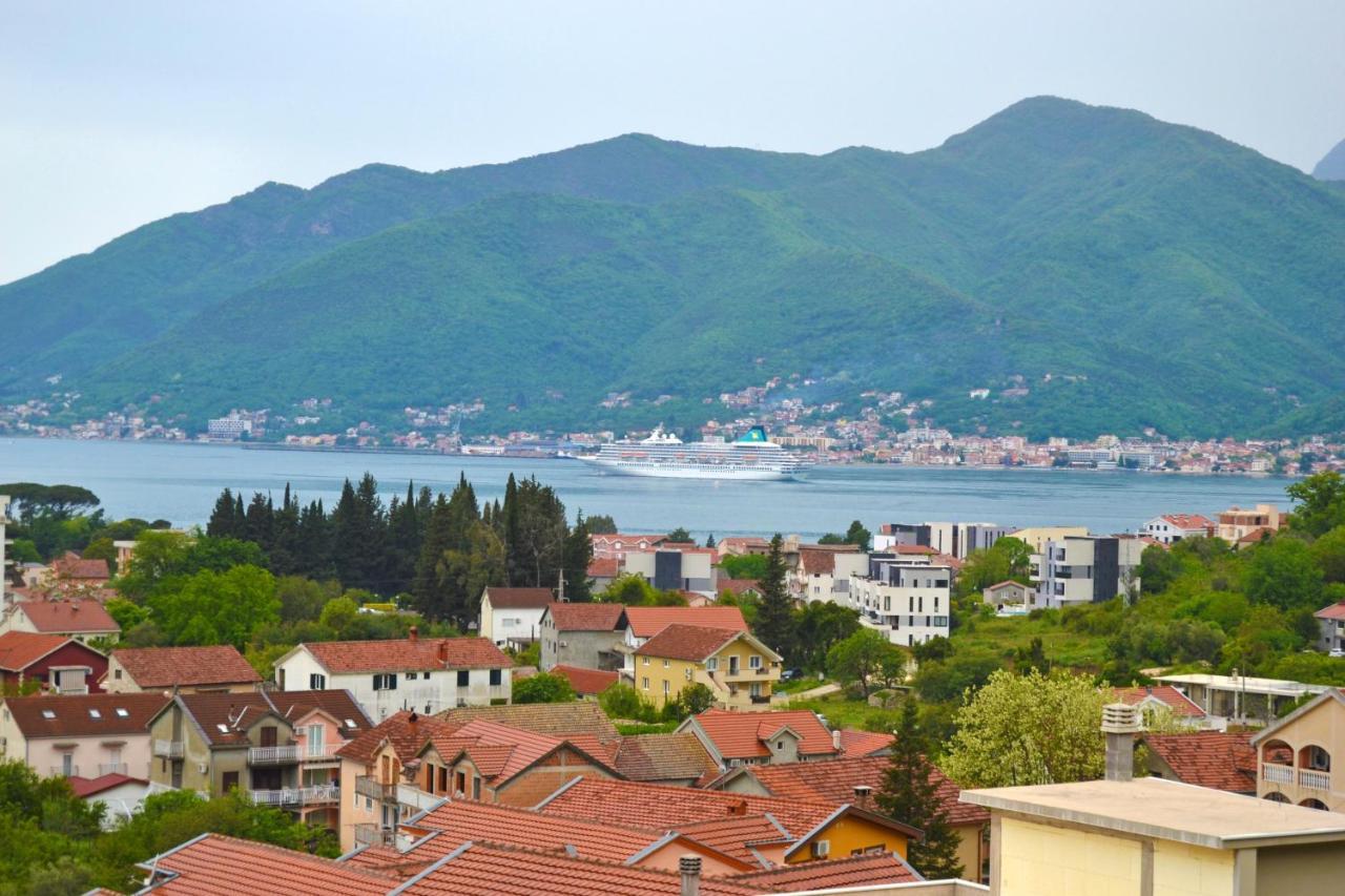 Tivat Apartments Extérieur photo