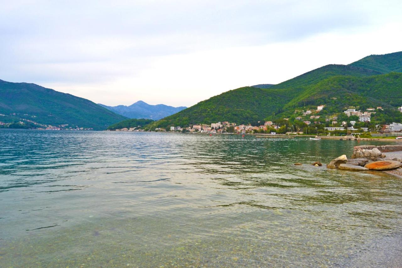 Tivat Apartments Extérieur photo